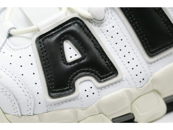 נייק אפטמפו סניקרס לגברים NIKE AIR MORE UPTEMPO '96 WHITE BLACK