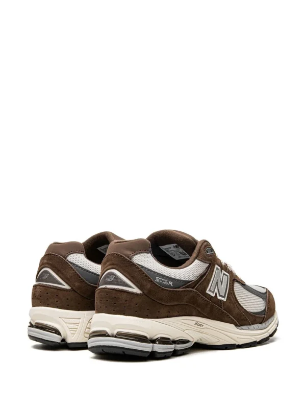 ניו באלאנס - New Balance 2002 R Brown/Beige sneakers