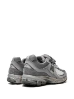 ניו באלאנס - New Balance 2002 R Grey Pocket sneakers