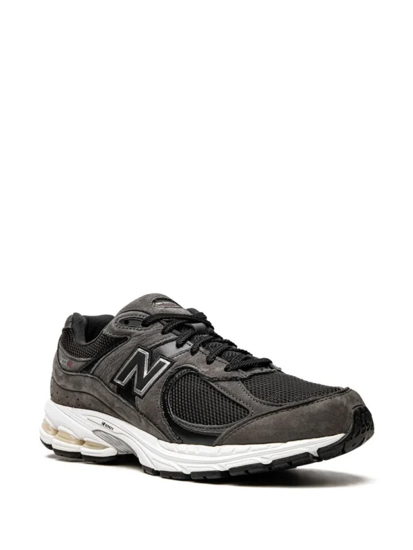 ניו באלאנס - New Balance 2002 Dark Grey sneakers