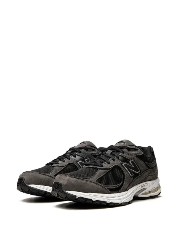 ניו באלאנס - New Balance 2002 Dark Grey sneakers