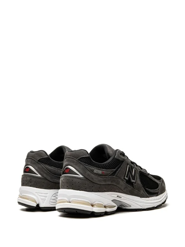 ניו באלאנס - New Balance 2002 Dark Grey sneakers