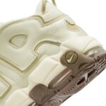 נייק אפטמפו סניקרס לגברים NIKE AIR MORE UPTEMPO '96 CREAM BROWN