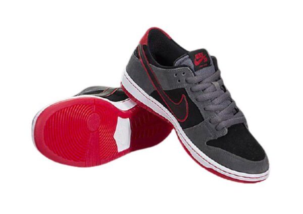 נעליי נייק-NIKE SB DUNK LOW PRO QS - Black & Vulcan