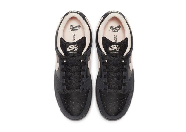 נעליי נייק-NIKE SB DUNK LOW PRO QS - Black & Wafer Logo