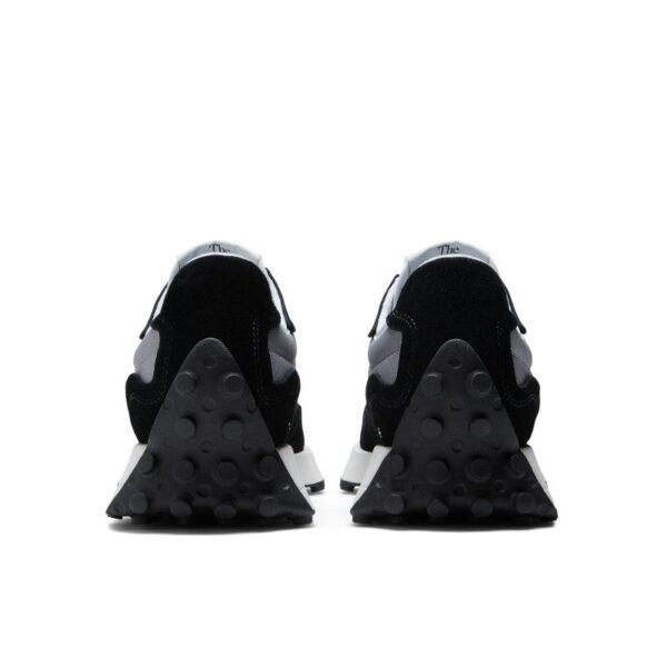 סניקרס ניו באלאנס NEW BALANCE 327 WHITE BLACK