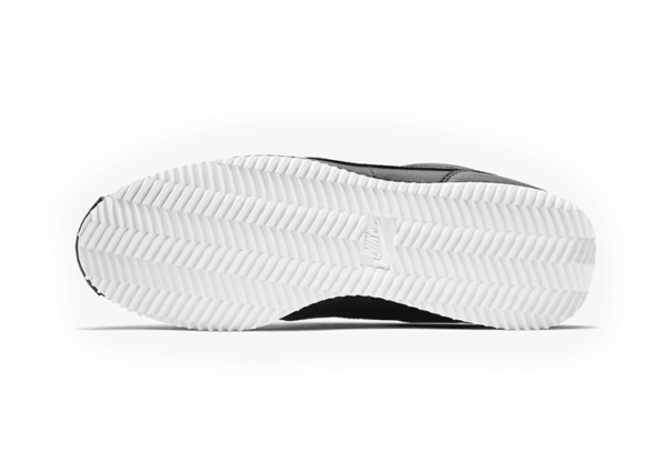 נעלי נייק-Nike Classic Cortez - Black & White Logo