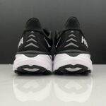 נעלי הוקה-HOKA ONE ONE Clifton 8 Black