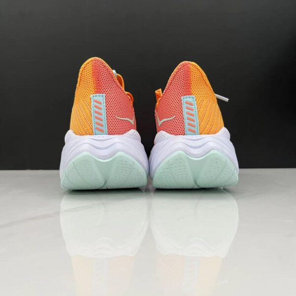 נעלי הוקה-HOKA ONE ONE CARBON X3 Orange