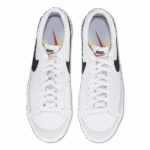 נייק בלייזר-NIKE BLAZER LOW '77 VINTAGE WHITE BLACK