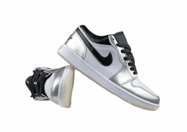 נעלי נייק-NIKE AIR JORDAN 1 LOW -SILVER-BLACK-WHITE