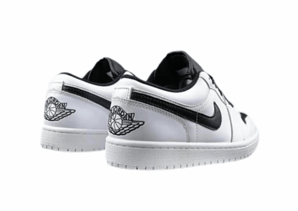 נעלי נייק-NIKE AIR JORDAN 1 LOW -WHITE-BLACK LOGO