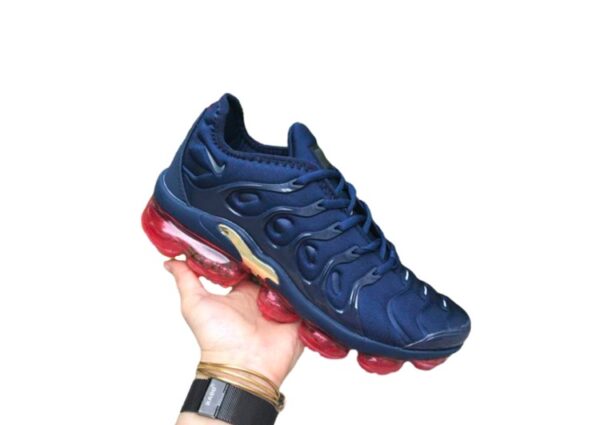 נעלי נייק-NIKE AIR MAX PLUS TN- ENDEAVOUR