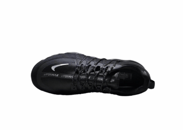 נעלי נייק-NIKE AIR VAPROMAX 2019 - BLACK - LOGO WHITE