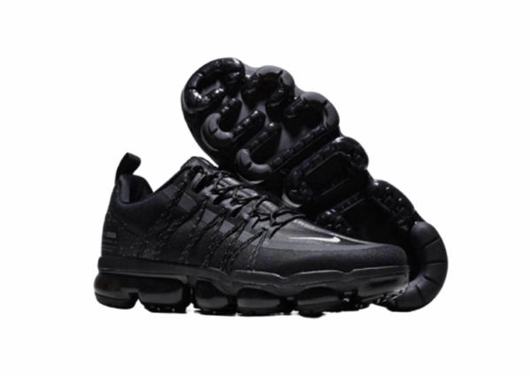 נעלי נייק-NIKE AIR VAPROMAX 2019 - BLACK - LOGO WHITE
