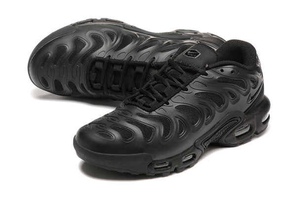 נעלי נייק- NIKE AIR MAX PLUS DRIFT Black