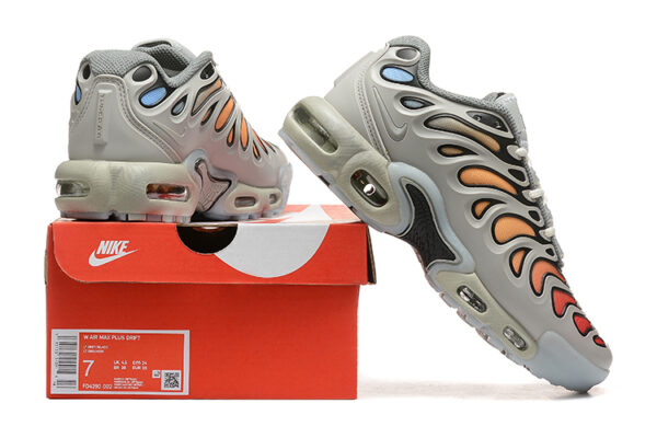 נעלי נייק- NIKE AIR MAX PLUS DRIFT Orange Ash