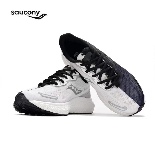 נעלי סאקוני - Saucony Triumph Black White
