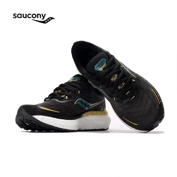 נעלי סאקוני - Saucony Triumph Black White