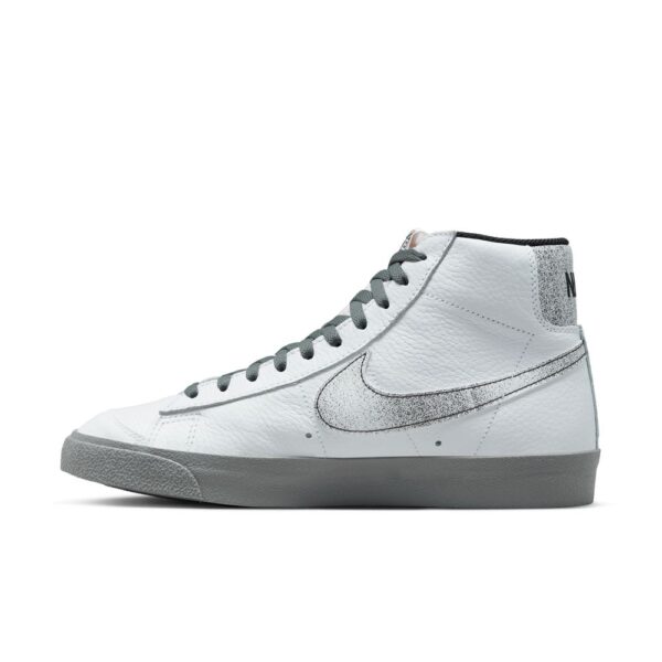 נייק בלייזר גבוהות- NIKE BLAZER MID '77 WHITE GREY