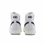 נייק בלייזר גבוהות- NIKE BLAZER MID '77 VINTAGE WHITE