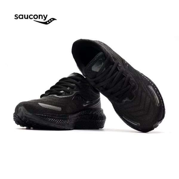 נעלי סאקוני - Saucony Triumph Black
