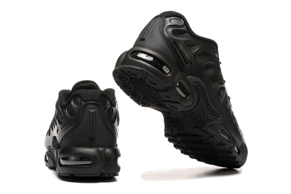 נעלי נייק- NIKE AIR MAX PLUS DRIFT Black