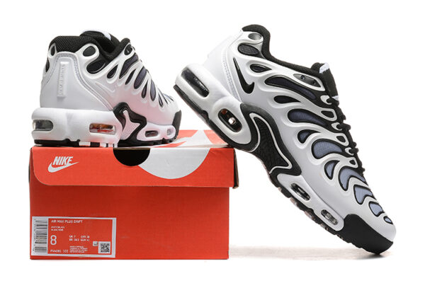 נעלי נייק- NIKE AIR MAX PLUS DRIFT White Sky Blue