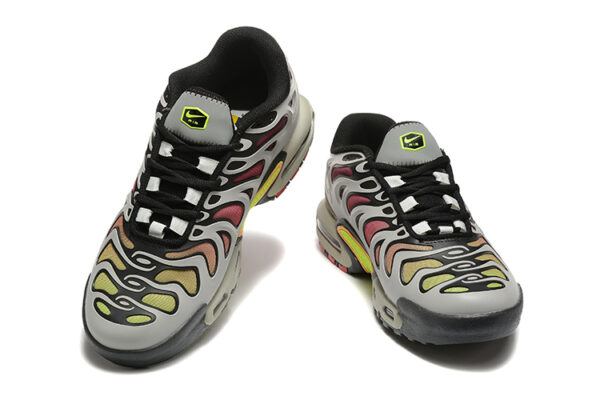 נעלי נייק- NIKE AIR MAX PLUS DRIFT Multicolor