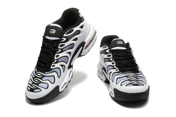 נעלי נייק- NIKE AIR MAX PLUS DRIFT White Sky Blue