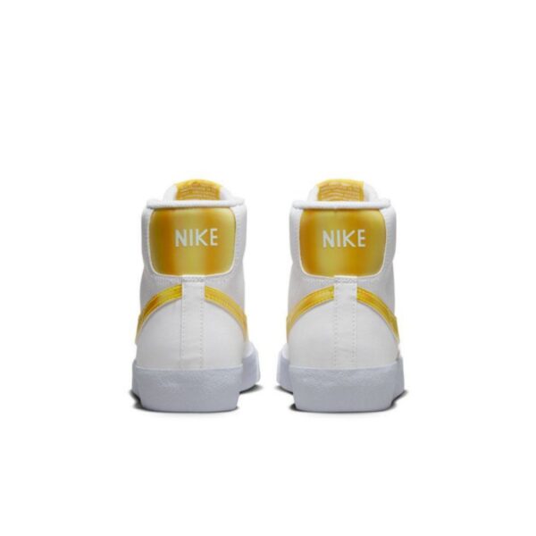 נייק בלייזר גבוהות- NIKE BLAZER MID '77 VINTAGE WHITE YELLOW