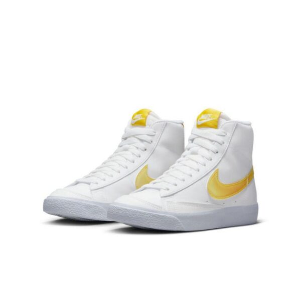 נייק בלייזר גבוהות- NIKE BLAZER MID '77 VINTAGE WHITE YELLOW