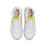 נייק בלייזר גבוהות- NIKE BLAZER MID '77 VINTAGE WHITE YELLOW