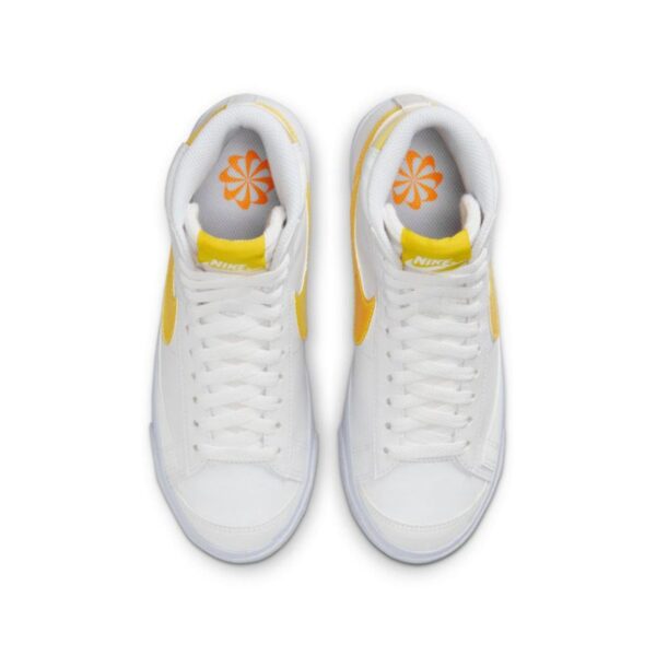 נייק בלייזר גבוהות- NIKE BLAZER MID '77 VINTAGE WHITE YELLOW